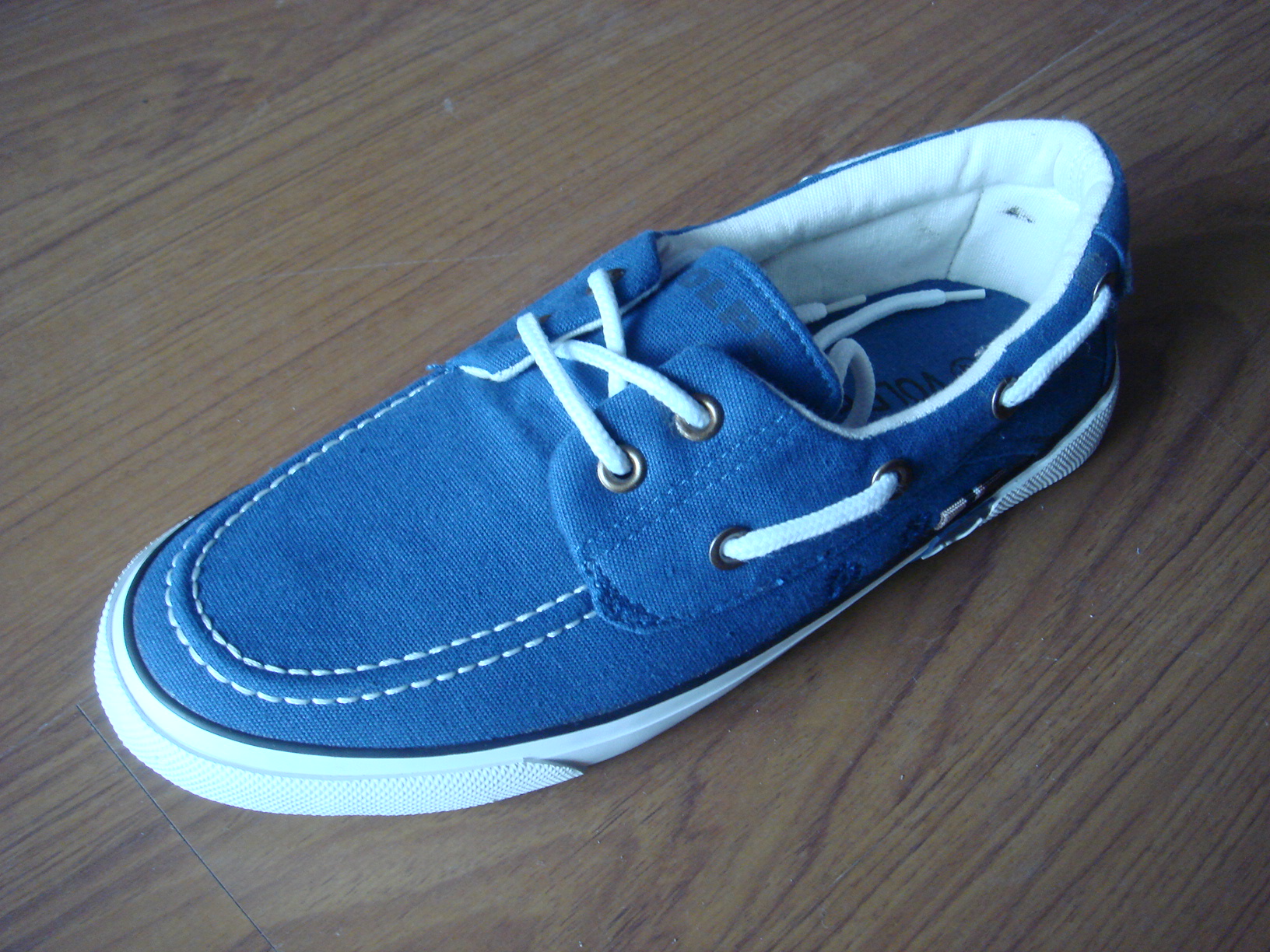 normal casual shoes